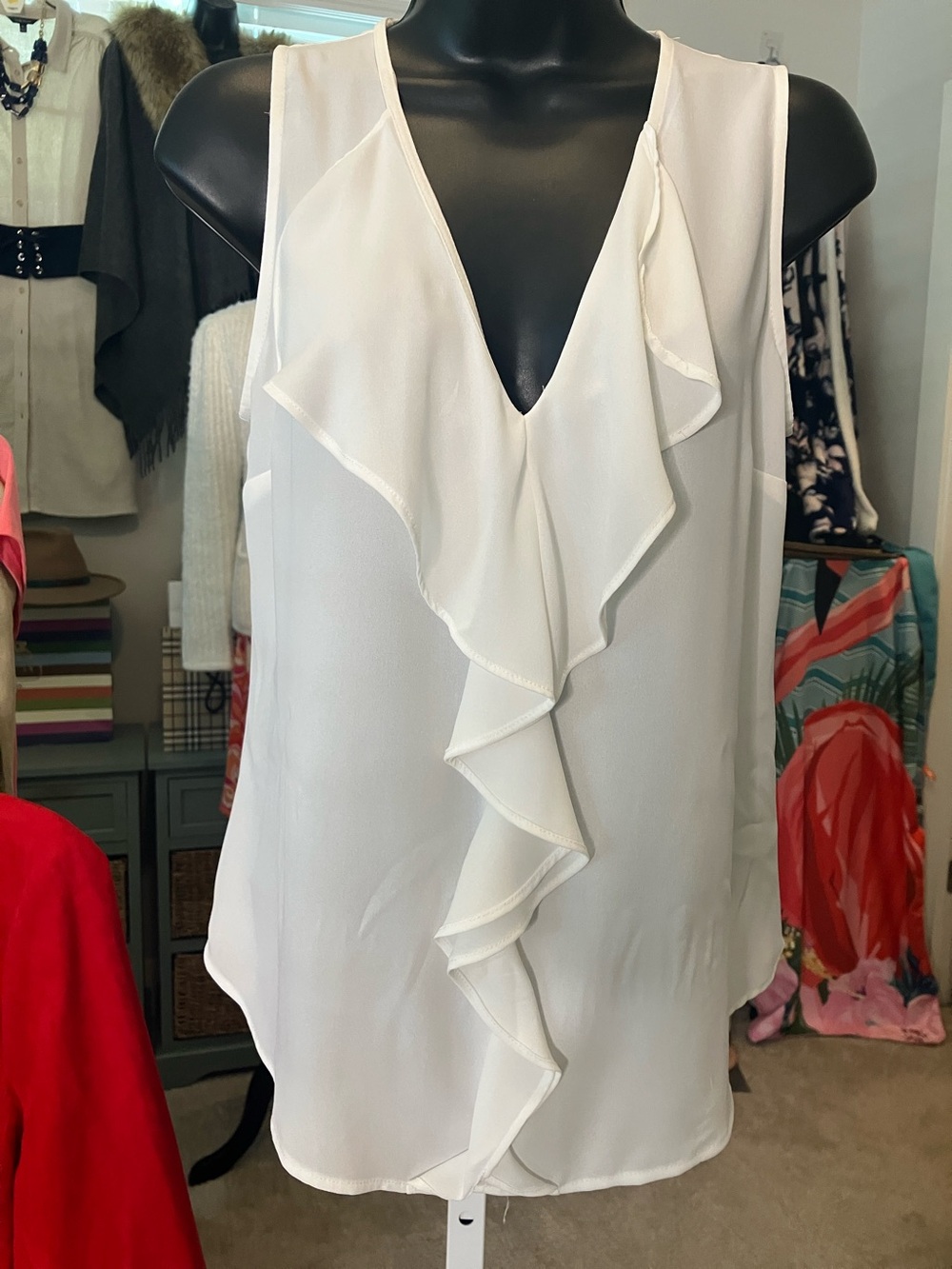 White House Black Market Ivory Ruffle V-Neck Sleeveless Blouse